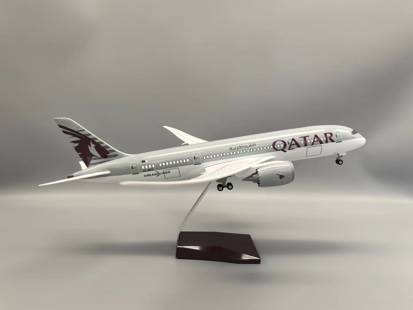 47cm 1/130 Scale Qatar B787 Re - Home Decor Qatar review and price